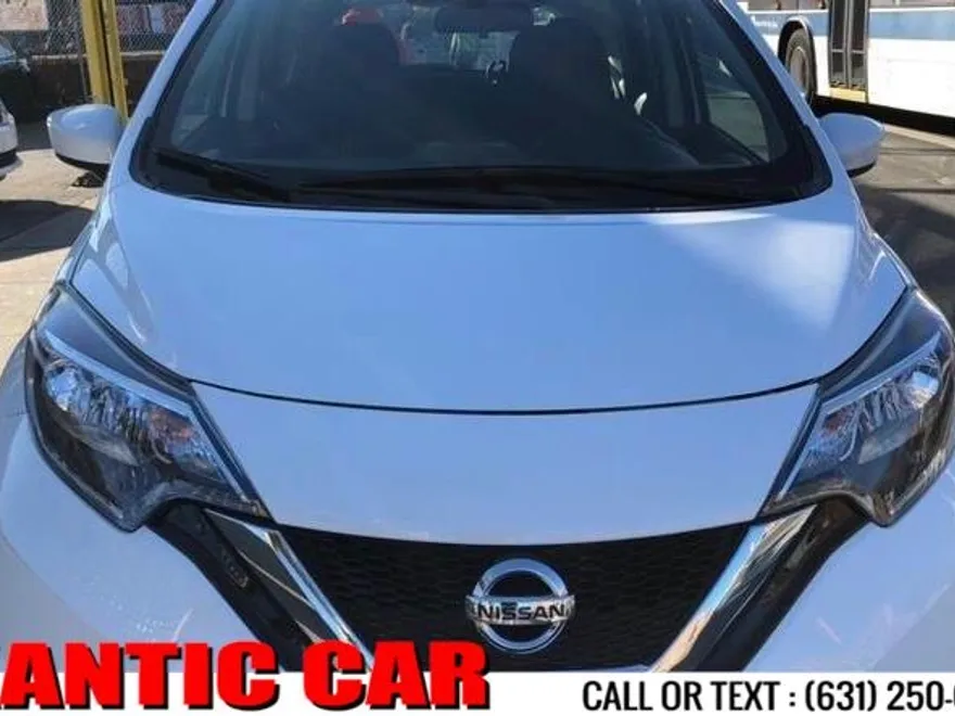 2019 Nissan Versa Note photo 1