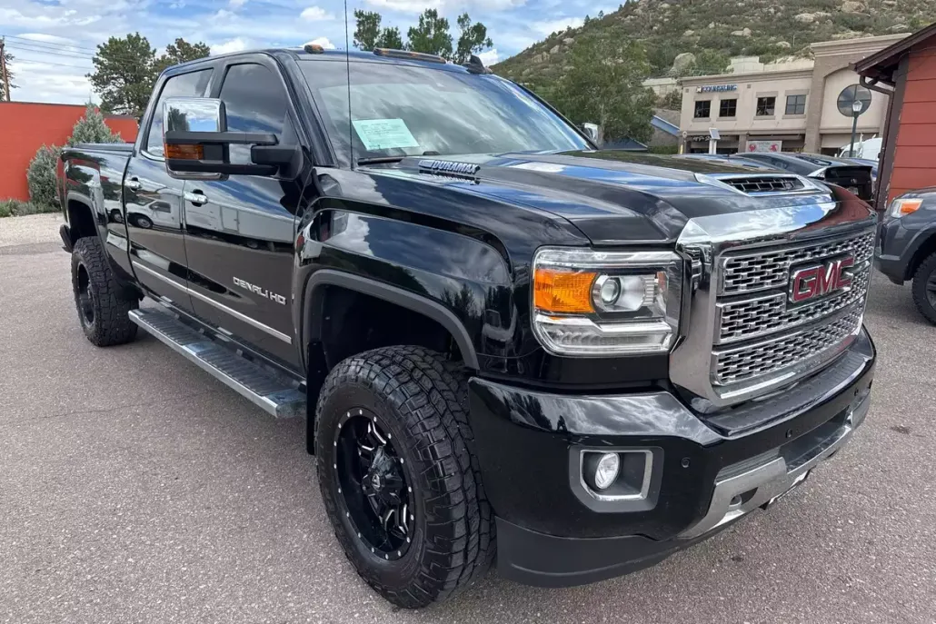 2019 Gmc Sierra HD Denali photo 1