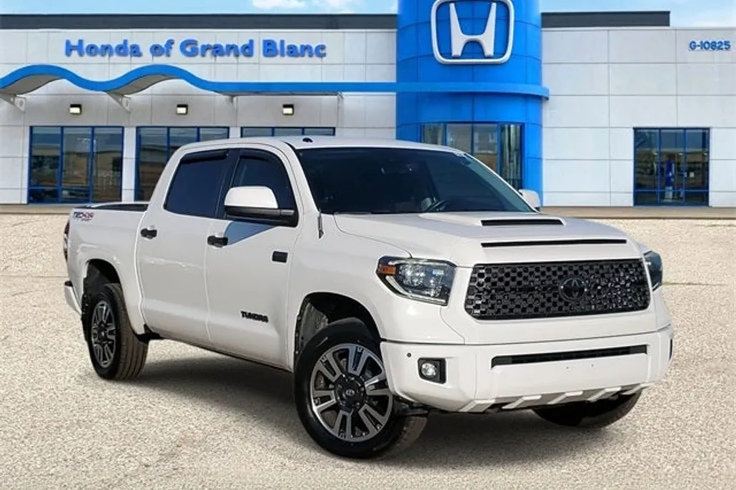 2019 Toyota Tundra SR5 CrewMax photo 1