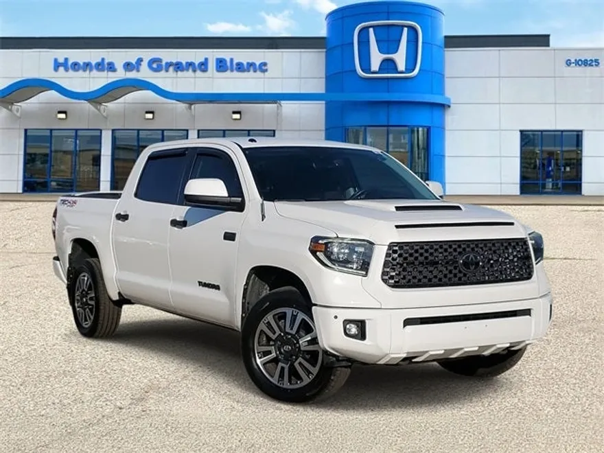 2019 Toyota Tundra SR5 CrewMax photo 1