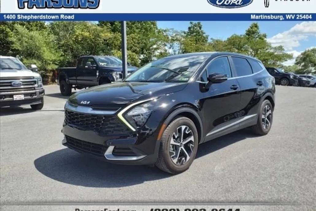 2023 Kia Sportage EX photo 1