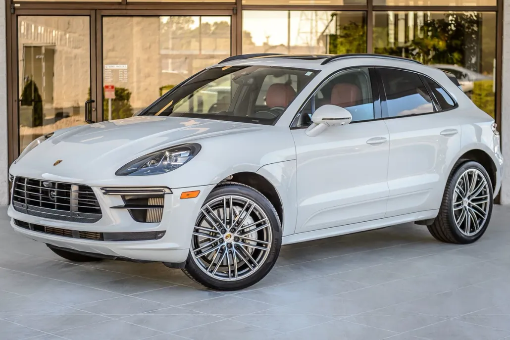 2020 Porsche Macan Turbo photo 1