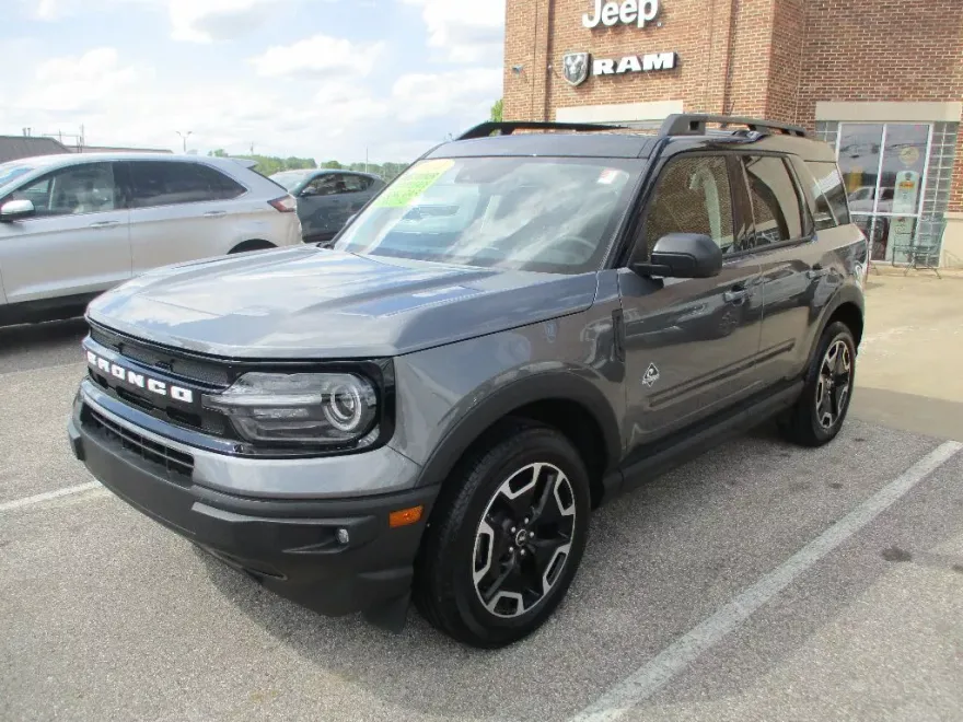 2024 Ford Bronco Sport Outer Banks photo 3