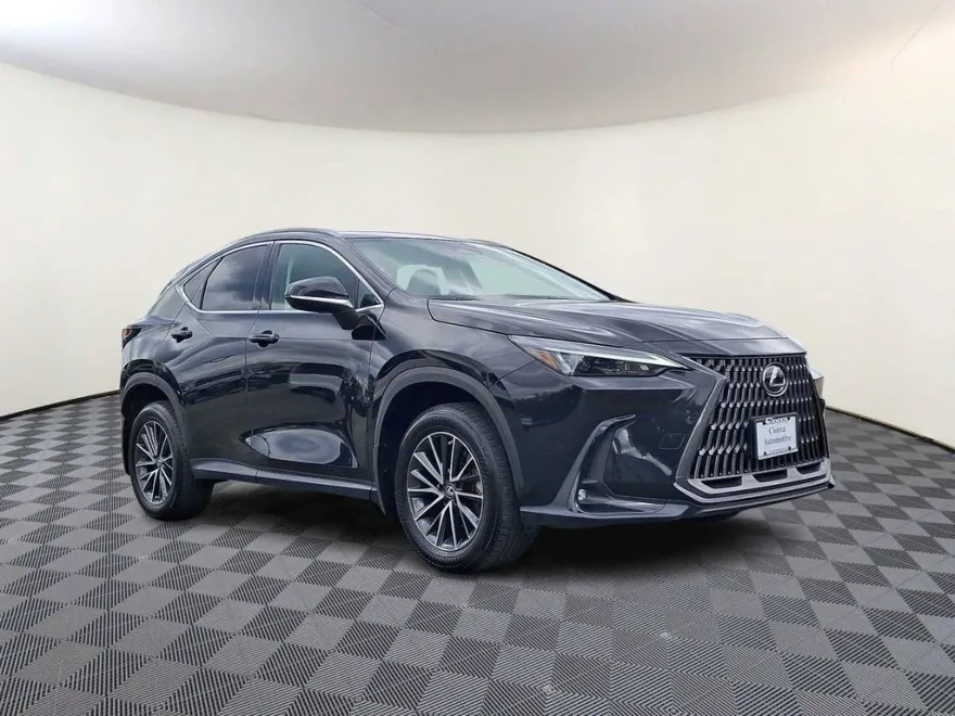 2022 Lexus NX 350 Luxury photo 1