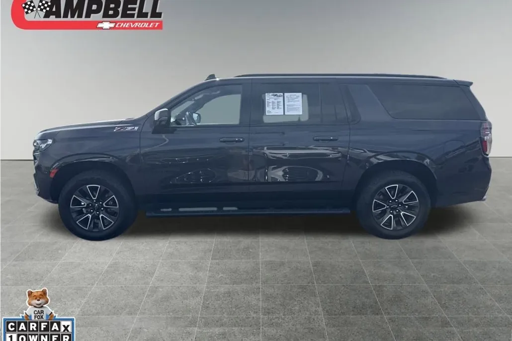 2022 Chevrolet Suburban Z71 photo 1