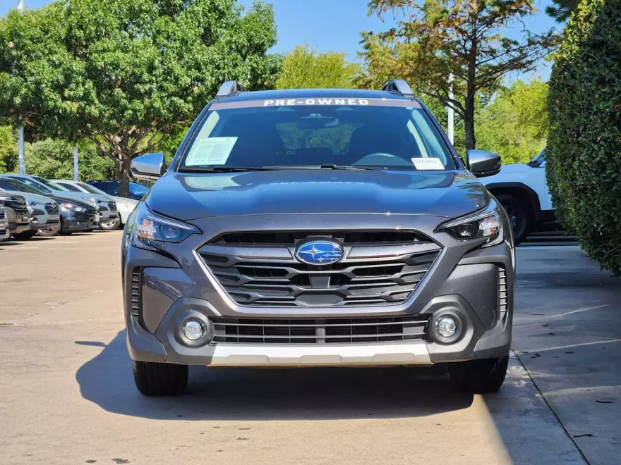 2025 Subaru Outback Touring photo 1