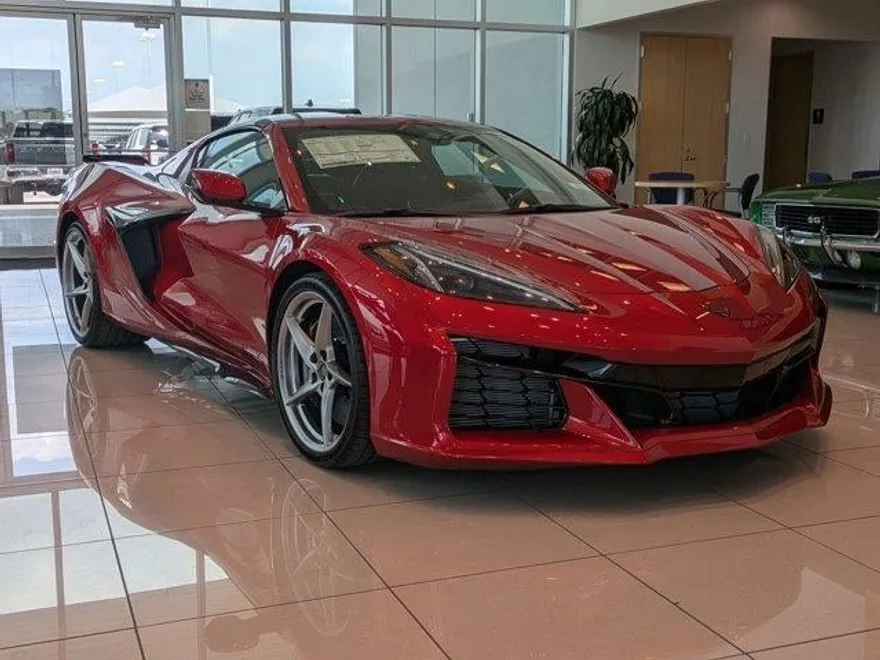 2025 Chevrolet Corvette E-Ray Coupe 1LZ photo 1