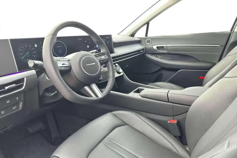 2025 Hyundai Sonata Hybrid Limited photo 1