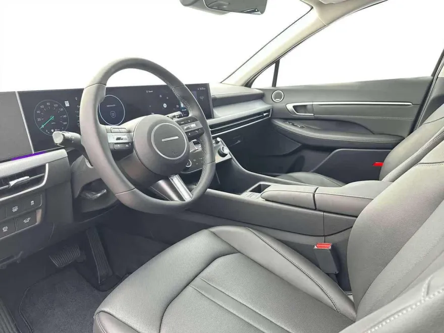 2025 Hyundai Sonata Hybrid Limited photo 1