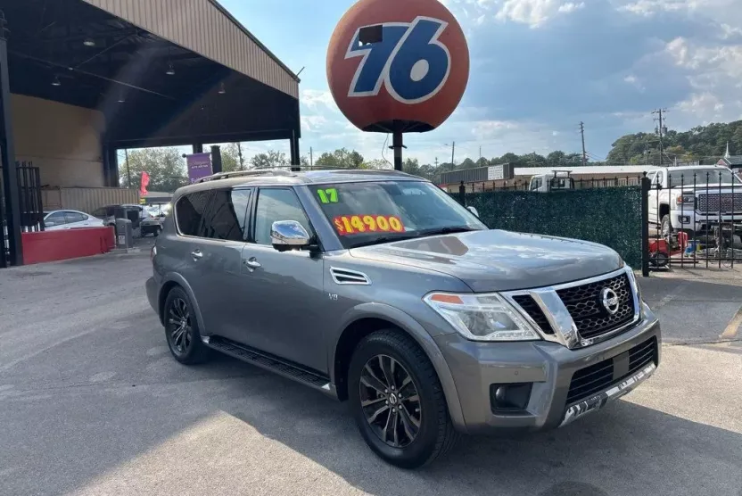 2017 Nissan Armada Platinum photo 1