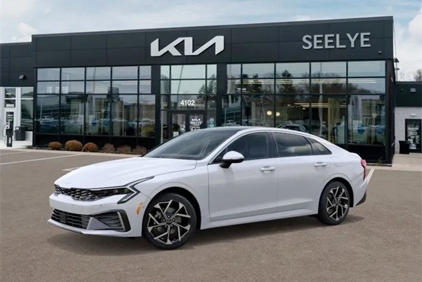 2026 Kia K5 EX photo 1