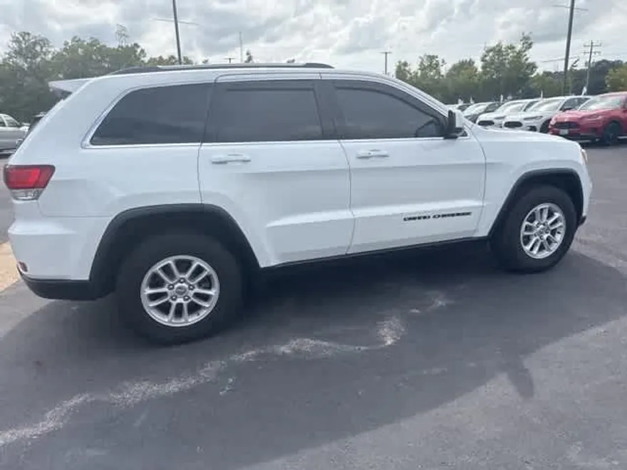2020 Jeep Grand Cherokee Laredo E photo 1