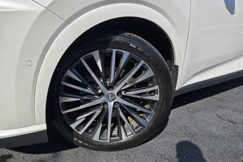 2024 Lexus RX 350h Premium photo 1