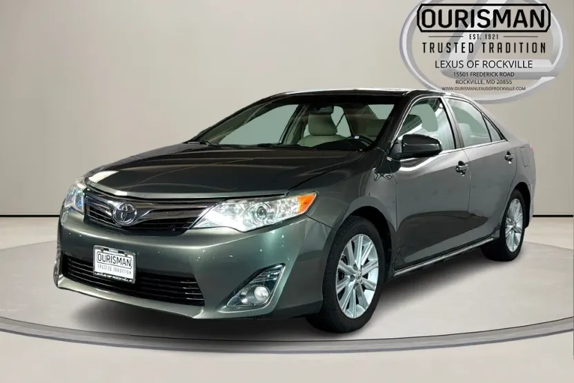 2012 Toyota Camry XLE photo 1