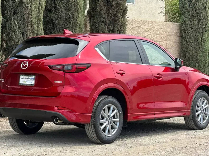 2025 Mazda CX-5 2.5 S Preferred photo 1