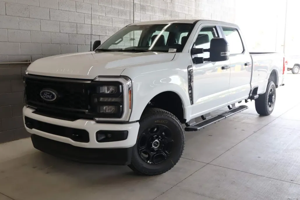 2026 Ford F-350 XL photo 1