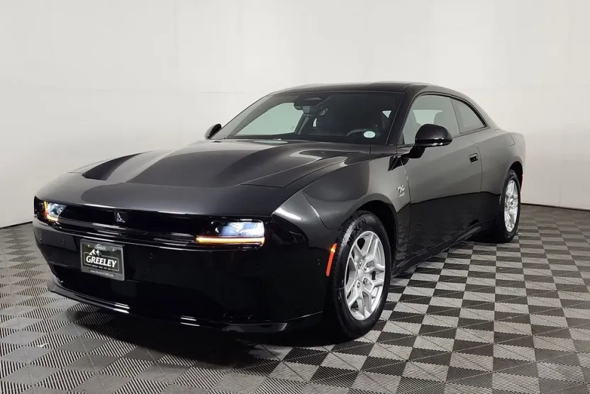 2025 Dodge Charger Daytona R/T AWD photo 1