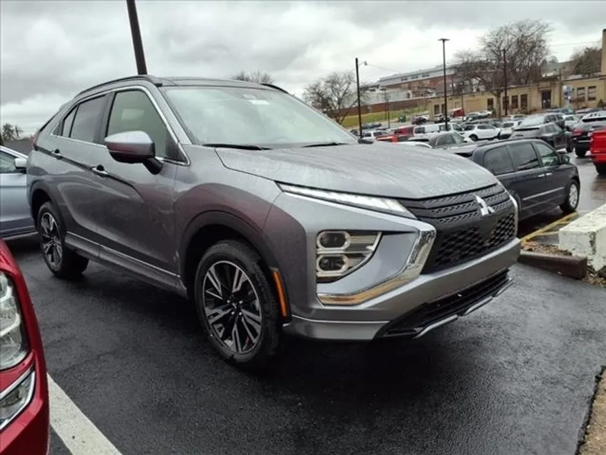 2025 Mitsubishi Eclipse Cross SEL photo 1
