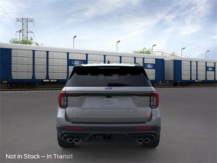 2025 Ford Explorer ST photo 1