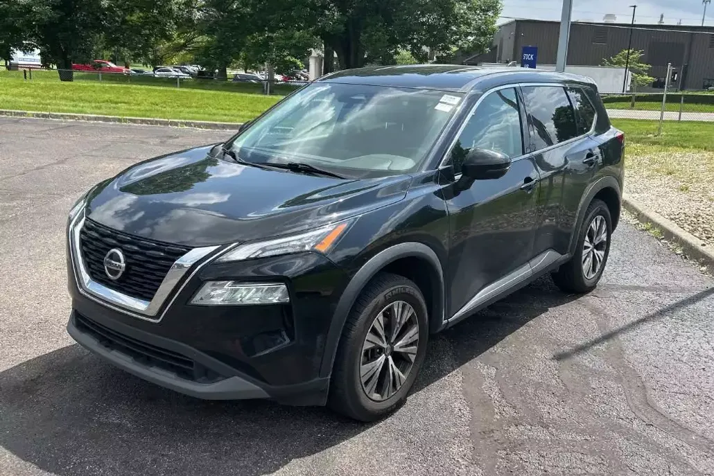 2021 Nissan Rogue SV photo 1