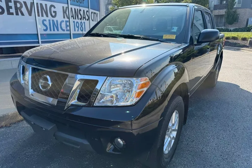 2019 Nissan Frontier SV photo 1