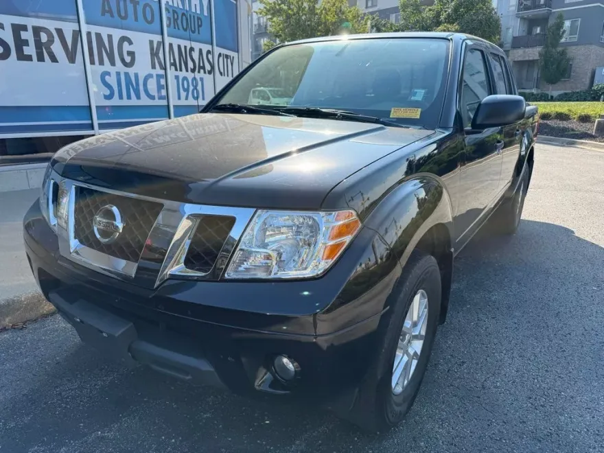 2019 Nissan Frontier SV photo 1