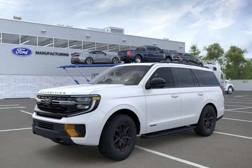 2025 Ford Expedition photo 1