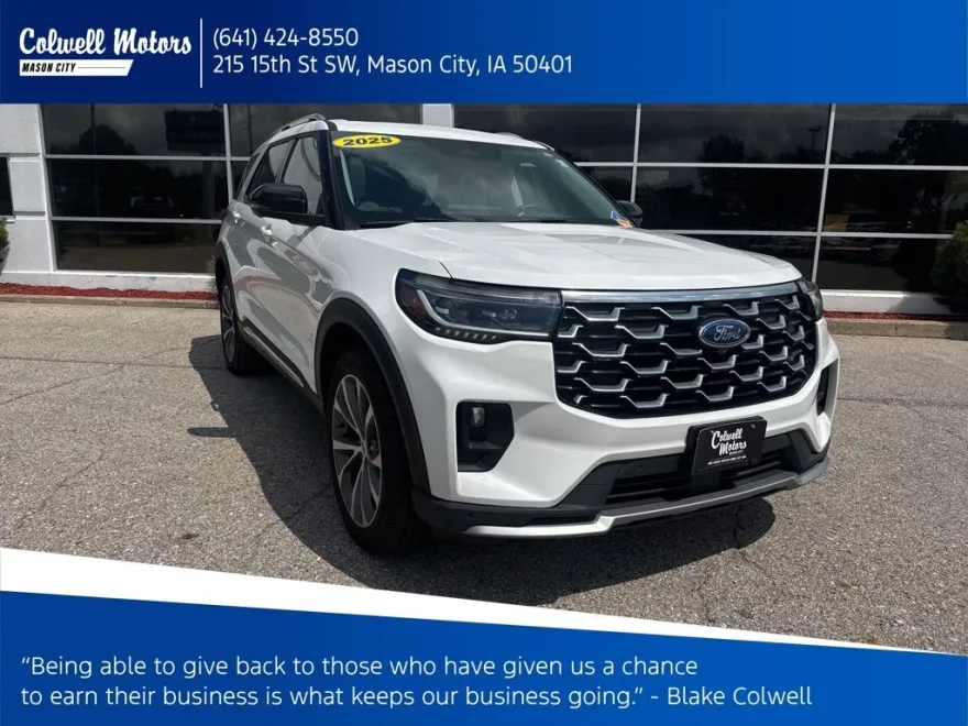 2025 Ford Explorer Platinum photo 1