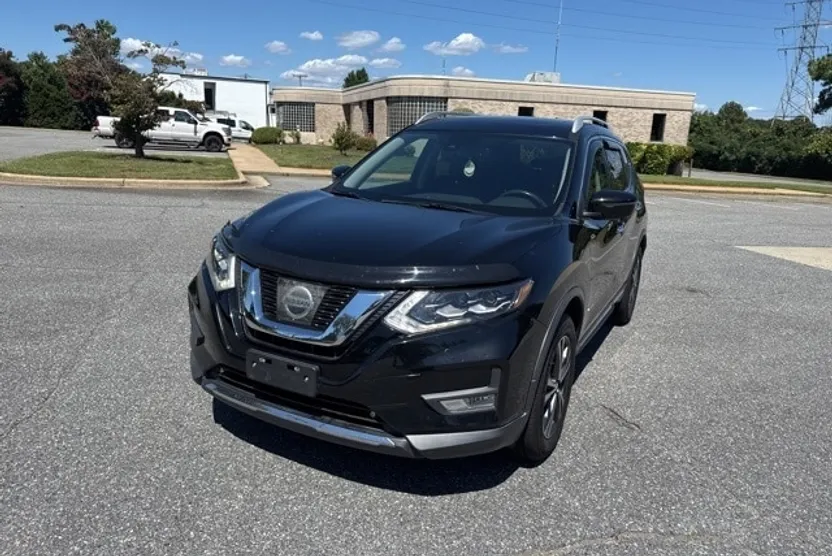 2017 Nissan Rogue Hybrid SL photo 1