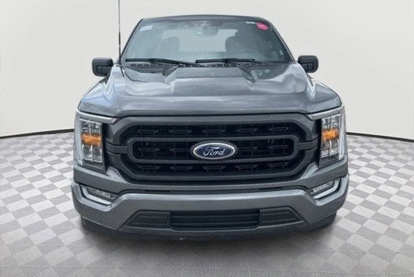 2023 Ford F-150 XL photo 1