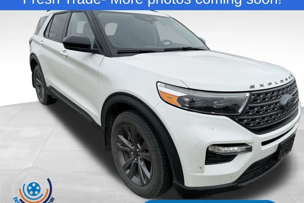 2022 Ford Explorer XLT photo 1