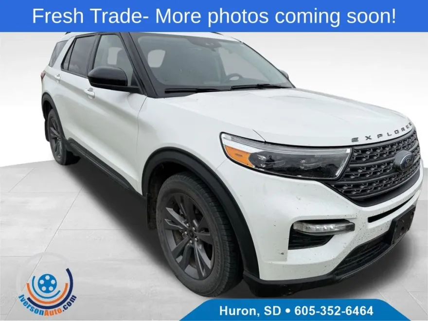2022 Ford Explorer XLT photo 1
