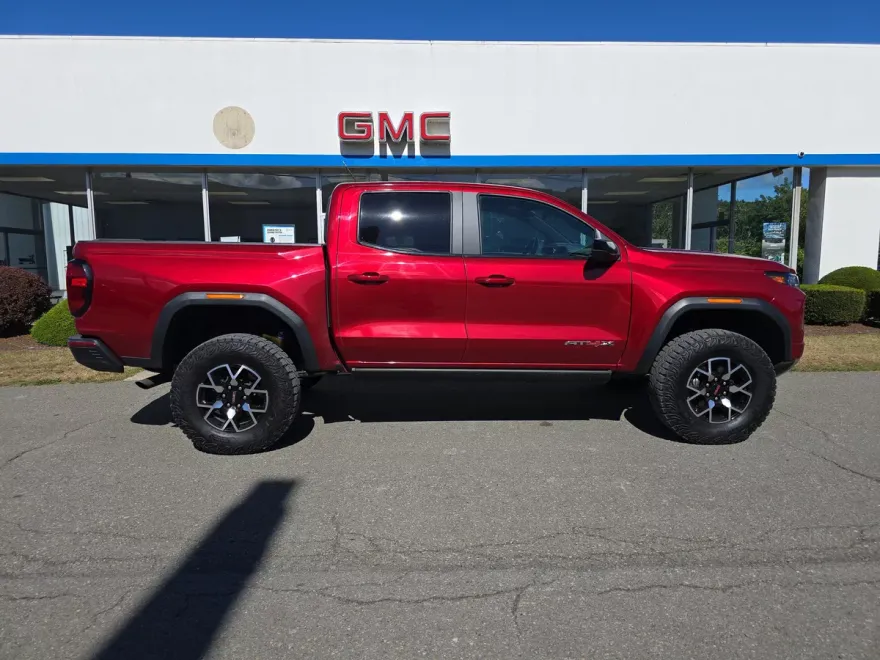 2023 Gmc Canyon AT4X photo 1