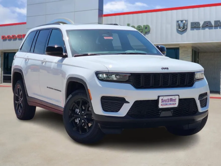 2025 Jeep Grand Cherokee Altitude photo 1