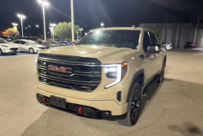 2023 Gmc Sierra 1500 AT4 photo 1