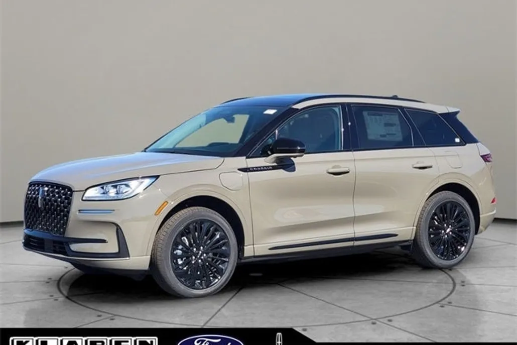 2025 Lincoln Corsair Grand Touring photo 1