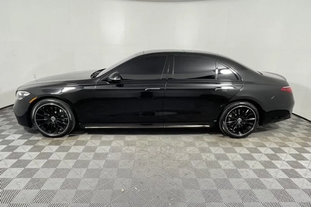 2025 Mercedes Benz S 450 580 4MATIC photo 1