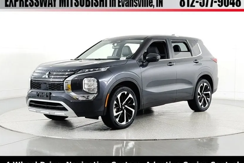2024 Mitsubishi Outlander SE photo 1