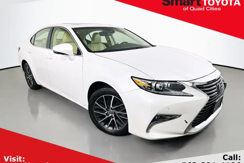 2016 Lexus ES 350 photo 1