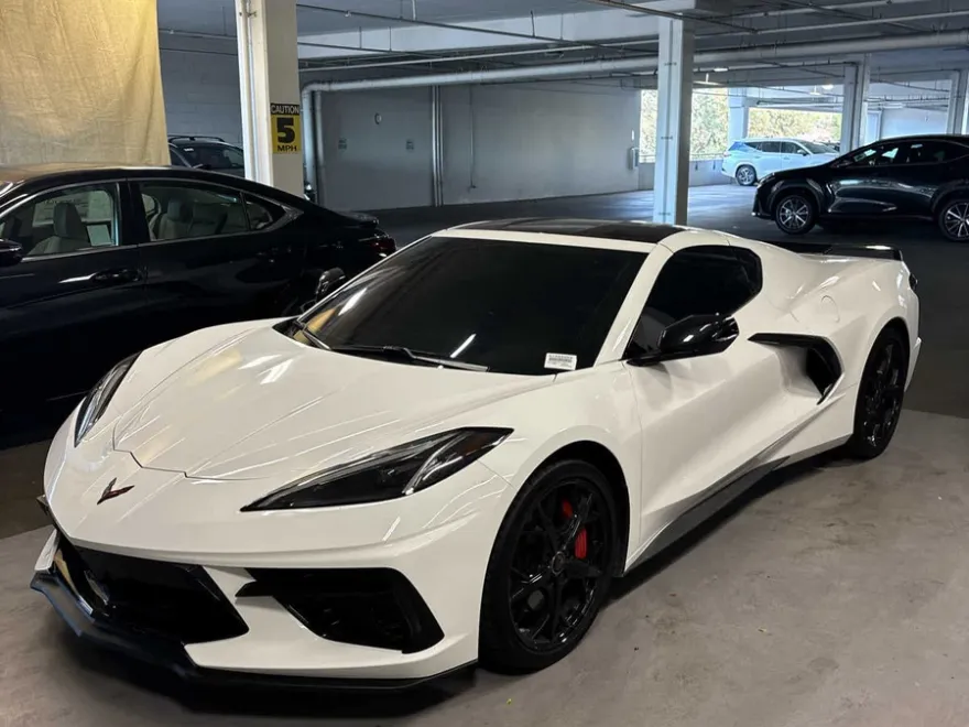 2021 Chevrolet Corvette 3LT photo 1