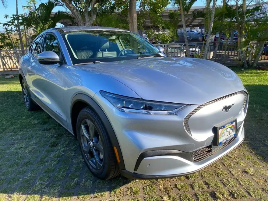 2022 Ford Mustang Mach-E Select photo 1
