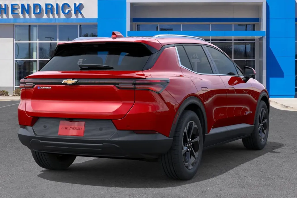 2026 Chevrolet Equinox EV 1LT photo 1