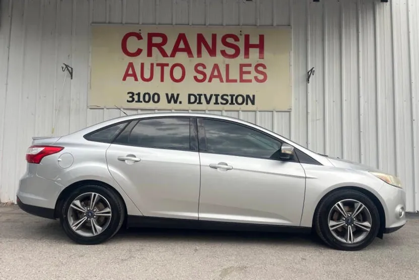 2014 Ford Focus SE photo 1