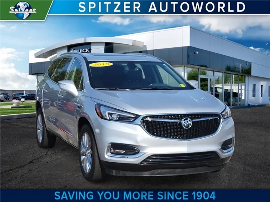 2018 Buick Enclave Essence photo 1