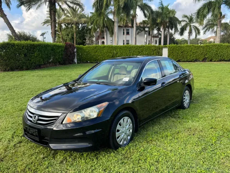 2012 Honda Accord LX photo 1