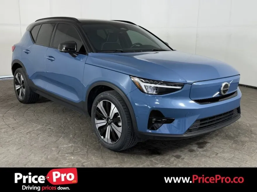 2023 Volvo XC40 Recharge Twin Plus photo 1