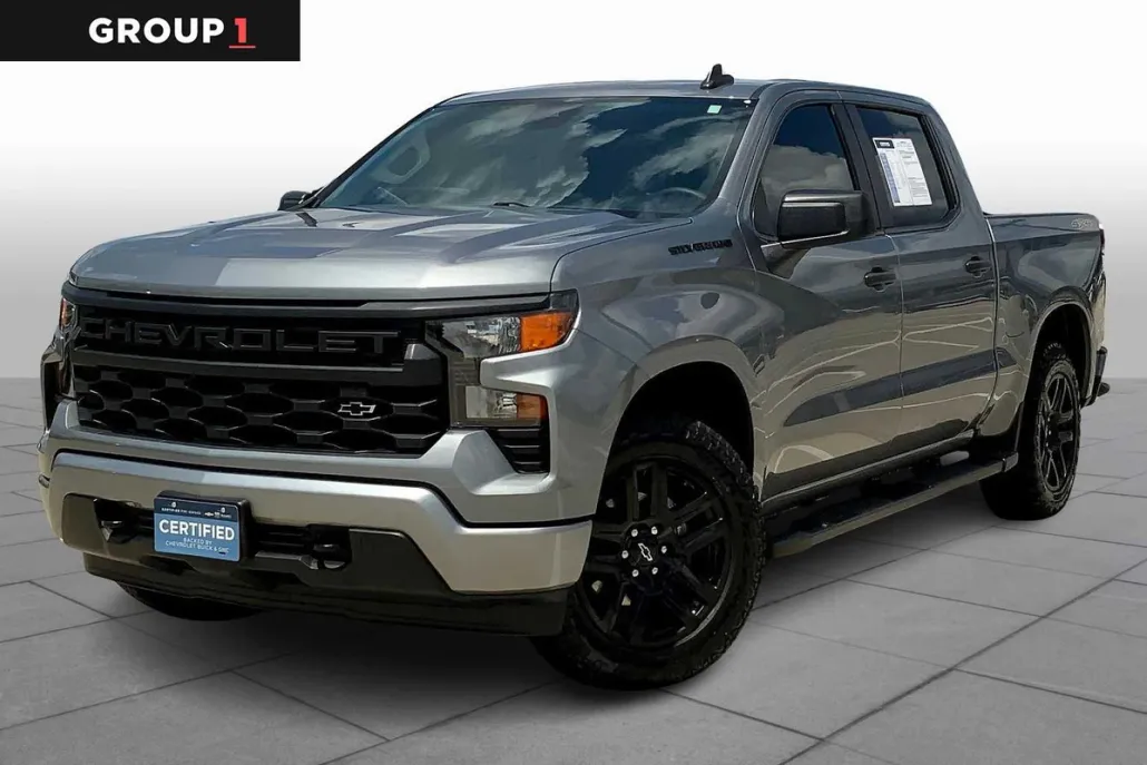 2023 Chevrolet Silverado 1500 Custom photo 1