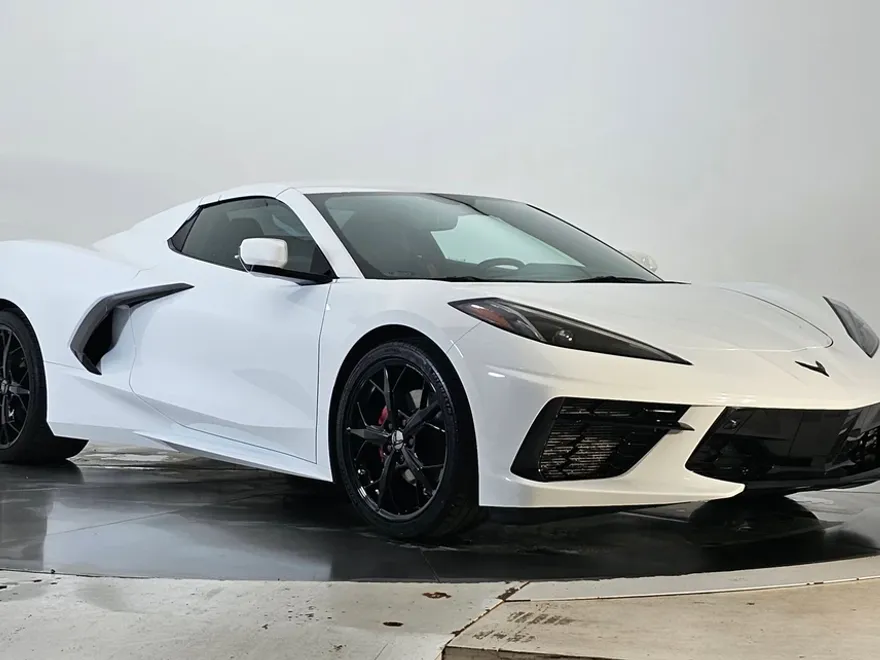 2021 Chevrolet Corvette Stingray 3LT Convertible photo 1