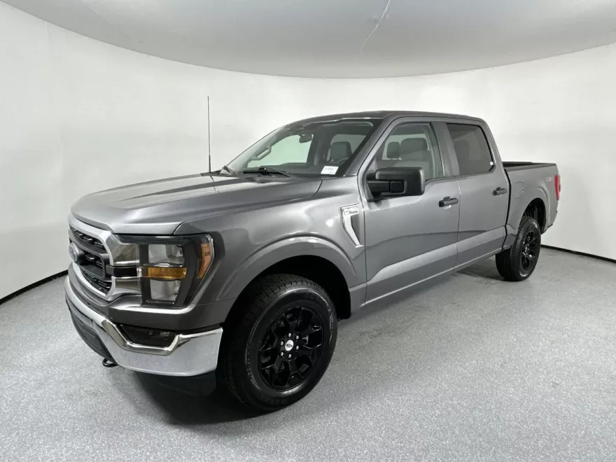 2023 Ford F-150 XLT photo 1