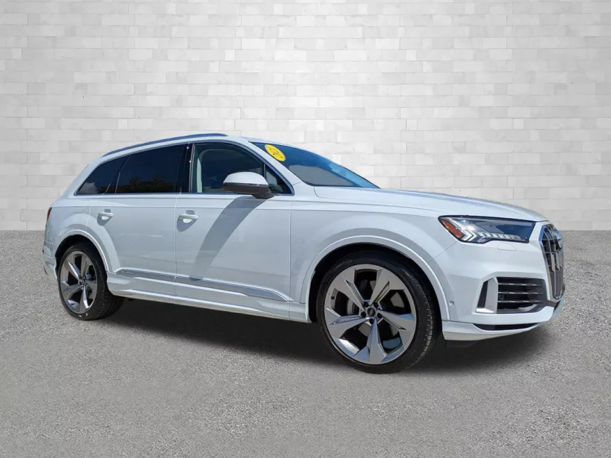 2021 Audi Q7 Prestige photo 1